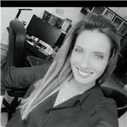 Insegnante di Diritto rilascia lezioni private a studenti di scuola secondaria di secondo grado e studenti universitari per preparazione esami